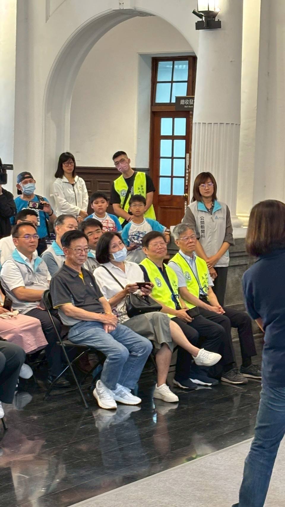 與會貴賓專注聆聽課程介紹